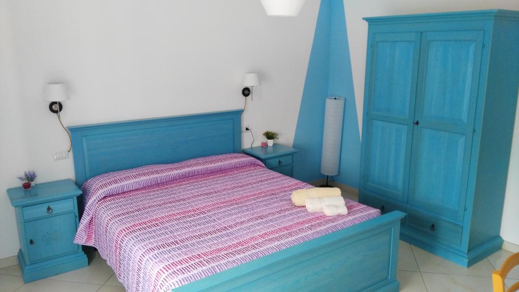 B&B Sa Zodia Guest House Bitti Exterior foto
